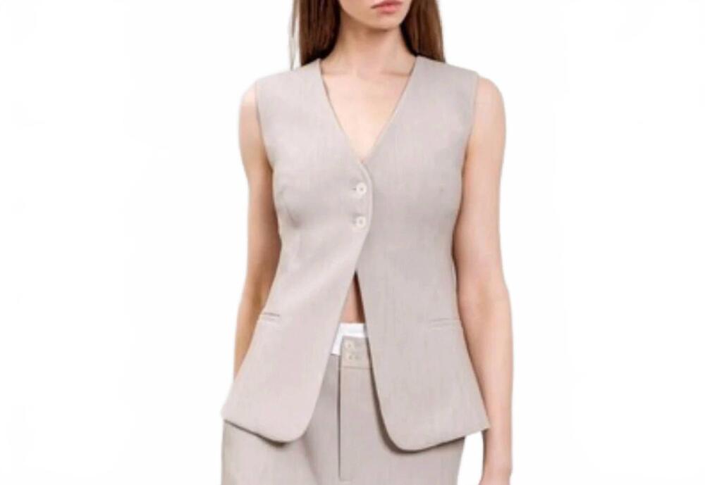 NEW MOON RIVER reece vest in taupe